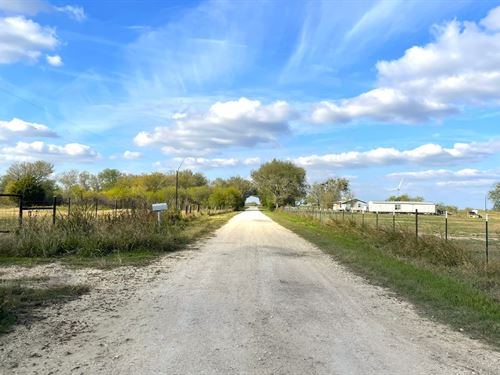 5 Acres TX with Power + RV Ready : Hubbard : Hill County : Texas