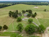Pristine Kept Applegate Ranch : Pittsburg : Camp County : Texas