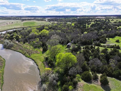 146 Acres, Buffalo County : Pleasanton : Buffalo County : Nebraska