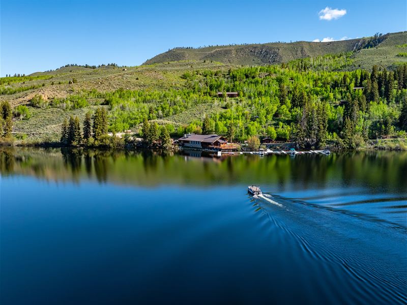 Half Moon Lake Lodge : Pinedale : Sublette County : Wyoming