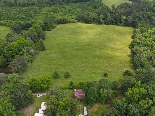 The Oliver Farmhouse : Collinsville : Dekalb County : Alabama