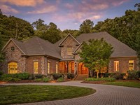 Secluded Acreage Estate : Signal Mountain : Hamilton County : Tennessee