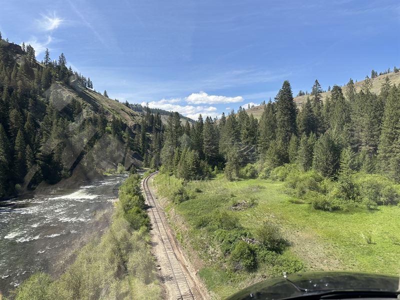 Wallowa River Paradise : Minam : Wallowa County : Oregon