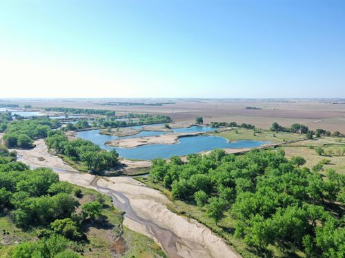 380 Acres, Platte River : Odessa : Phelps County : Nebraska