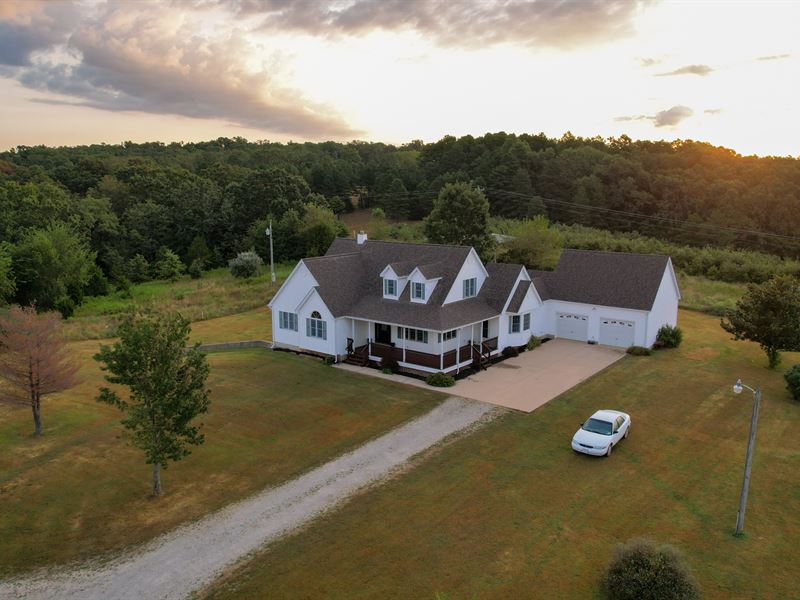 Granny's Hidden Acre Estate : Willow Springs : Howell County : Missouri