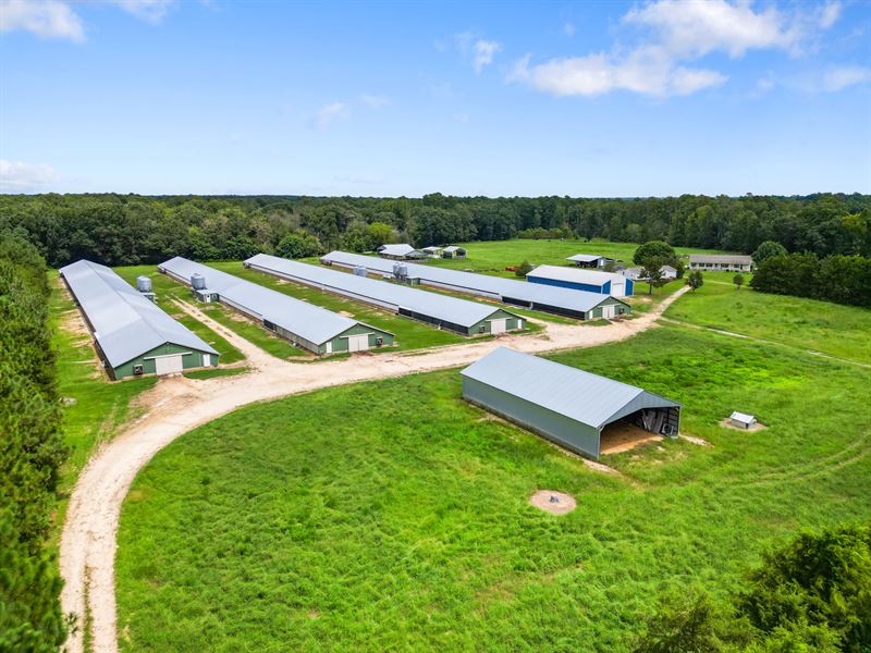 Fully Equipped Poultry Farm : Bunnlevel : Harnett County : North Carolina