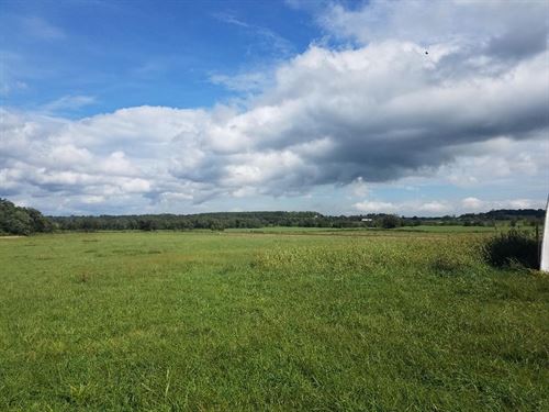 Farm Next to The Park : Pikeville : Bledsoe County : Tennessee