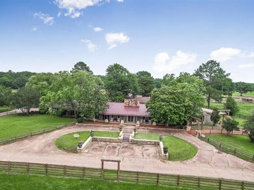 Luxury Ranch With Lakes And Venue : Poplarville : Pearl River County : Mississippi