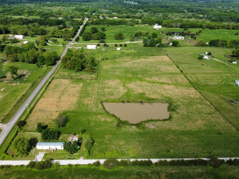 Missouri Country Home and Acreage : Calhoun : Henry County : Missouri