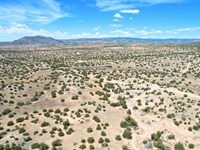 Views That Literally Never End : Abiquiu : Rio Arriba County : New Mexico