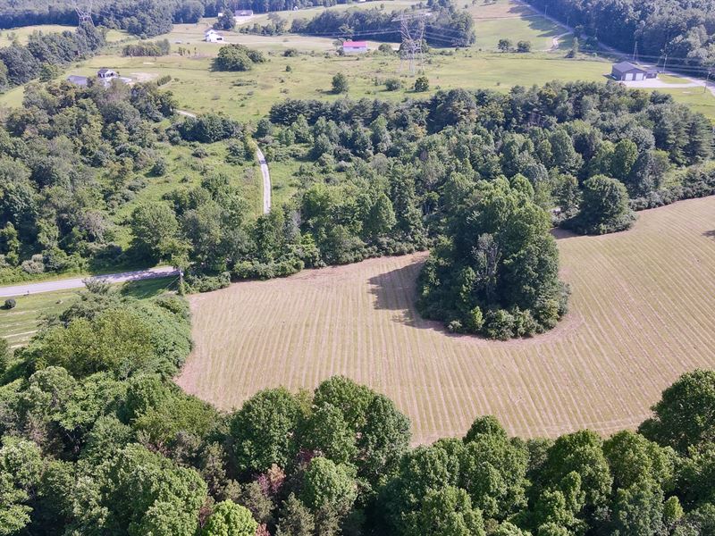 Tract 6 at Wolf Hill Estates : McArthur : Vinton County : Ohio