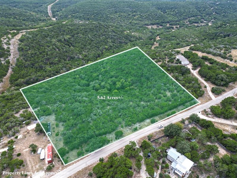 5.6 Acres, Timbercreek Road : Pipe Creek : Bandera County : Texas