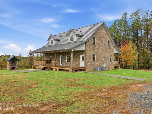 New Farmhouse and 25 Acre Homestead : Salisbury : Rowan County : North Carolina