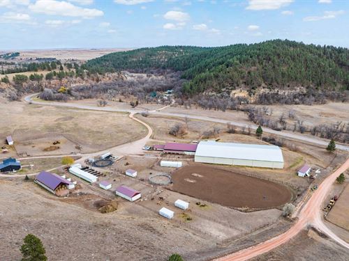 Hanssen-Melvin Horse Facility : Hermosa : Custer County : South Dakota