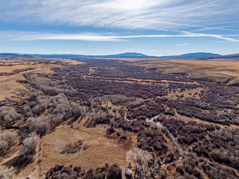 Elk Mountain Ranch : Elk Mountain : Carbon County : Wyoming