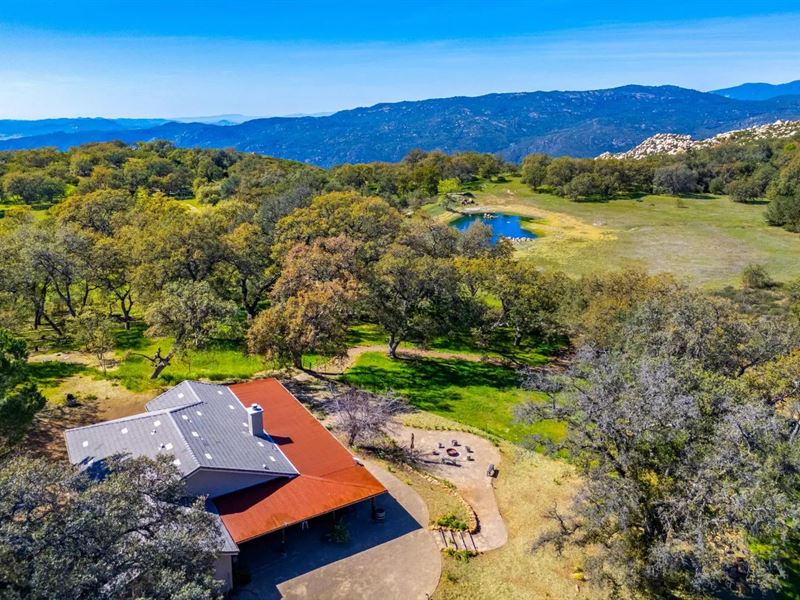 Engelmann Oak Ranch : Santa Ysabel : San Diego County : California