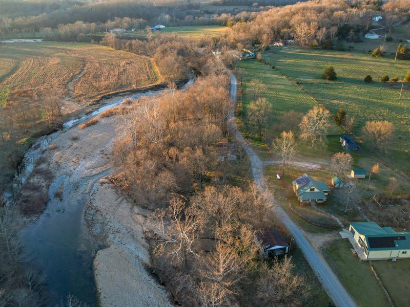Arno Historic Ozark Farmstead : Ava : Douglas County : Missouri