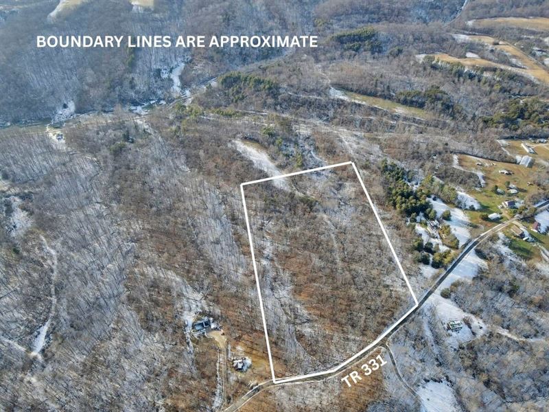 TR 331, 17 Acres : Corning : Perry County : Ohio