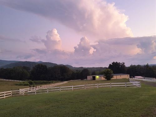 Cattle Farm, Creek, Views, Home : Pikeville : Bledsoe County : Tennessee