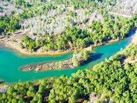 160 Acres, Private Lake Etx : Jefferson : Marion County : Texas