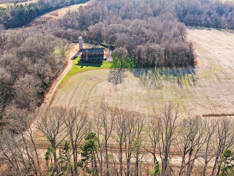 Big Oak Tree Farm : Mount Ulla : Rowan County : North Carolina