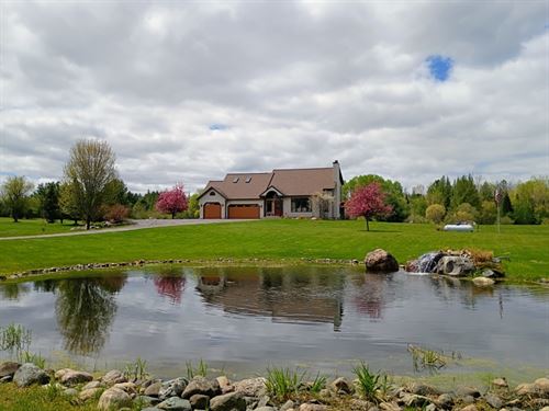 Country Home and Land in Wisconsin : Park Falls : Price County : Wisconsin