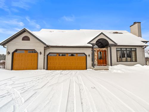 Country Home and Land in Wisconsin : Park Falls : Price County : Wisconsin