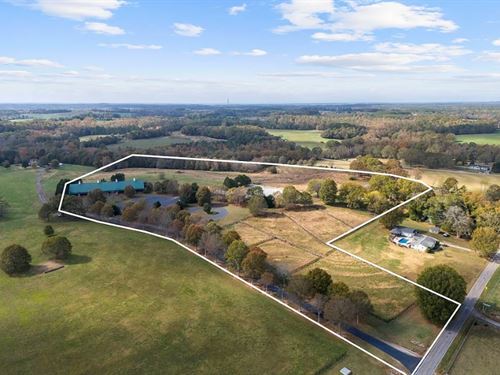 Turnkey Equestrian Facility : Liberty : Anderson County : South Carolina