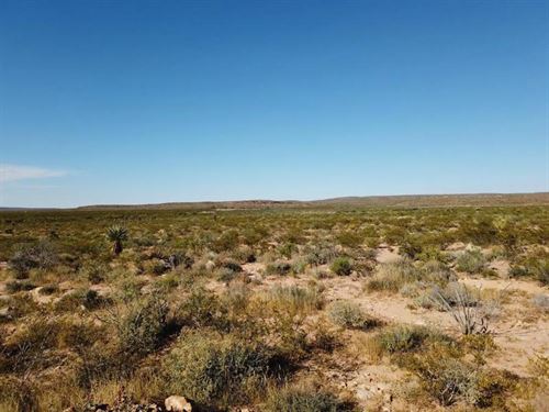 Commanding 40-Acre West Texas Ranch : Van Horn : Hudspeth County : Texas