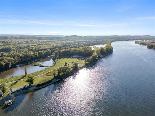 Island Bend Farms : Bath Springs : Decatur County : Tennessee