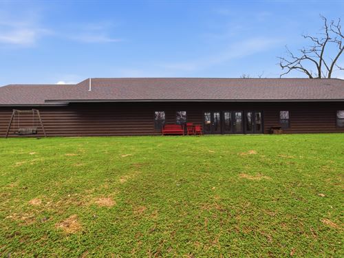 Stunning Custom Home on 123 Acres : West Plains : Howell County : Missouri