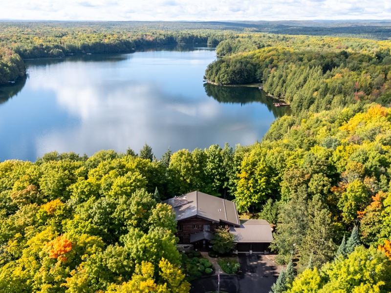 Hewitt Lake Chalet : Oma : Iron County : Wisconsin
