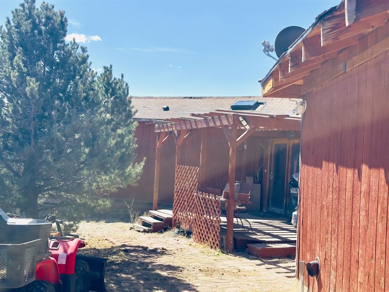 Cuerno Verde Fixer-Upper : Westcliffe : Custer County : Colorado