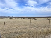 Unrestricted Near El Paso to Build : Texas City : Culberson County : Texas