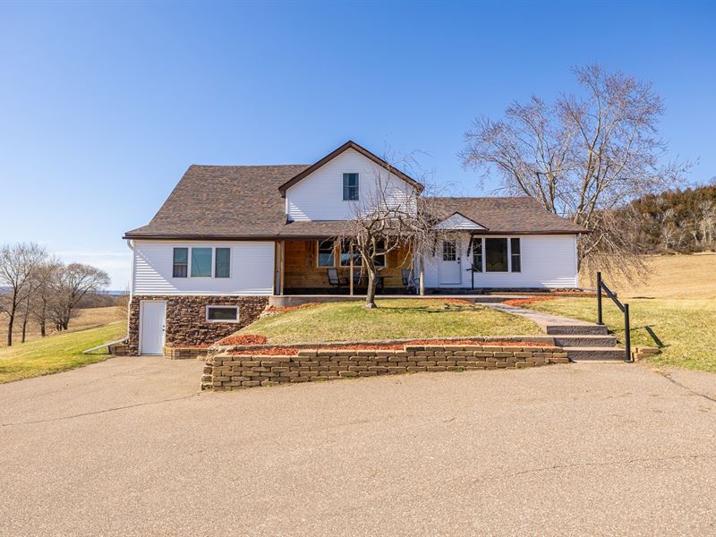 65 Acres, Home Buffalo County : Fountain City : Buffalo County : Wisconsin