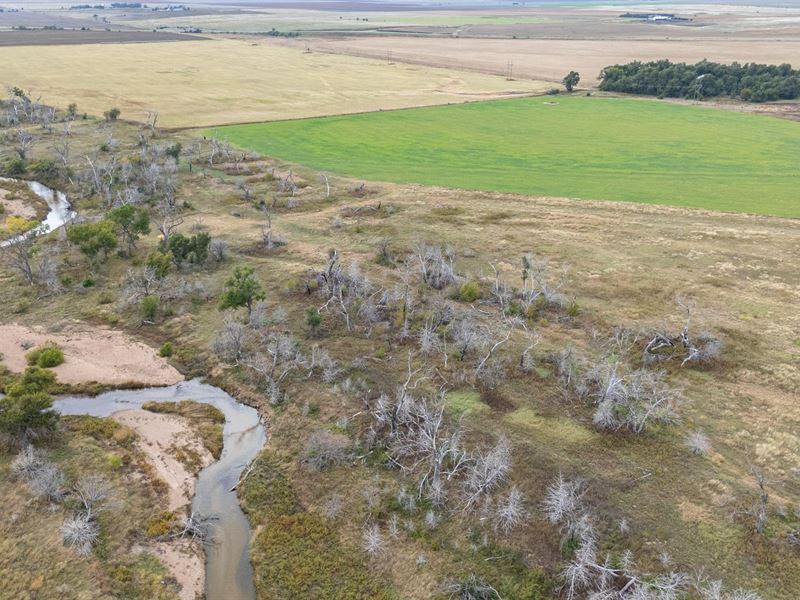 Garfield Arkansas River Ranch : Larned : Pawnee County : Kansas