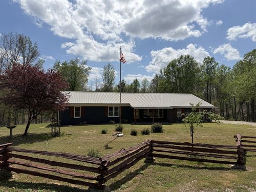 Farm in Tn, Creek, Barn, Pasture : Reagan : Chester County : Tennessee