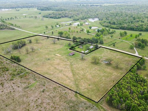 Hobby Farm in Southern Missouri : West Plains : Howell County : Missouri