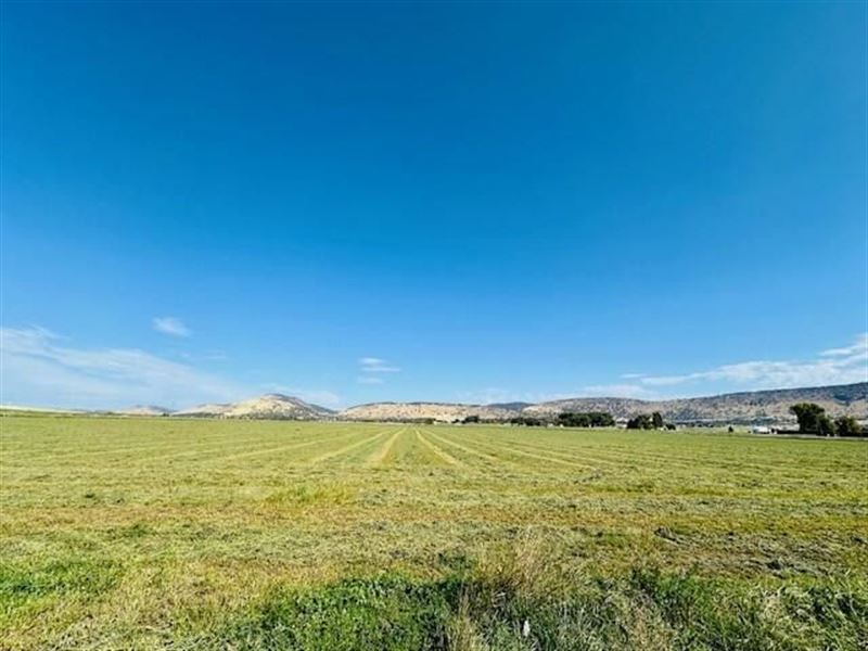 89+ Acres Henley Area : Klamath Falls : Klamath County : Oregon