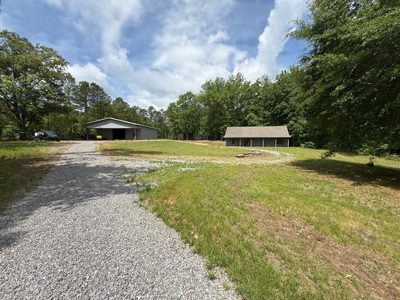 168 with Cabin : Alexander City : Coosa County : Alabama