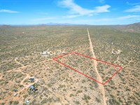 5.21 Ac with Mountain Views & Power : Marana : Pinal County : Arizona