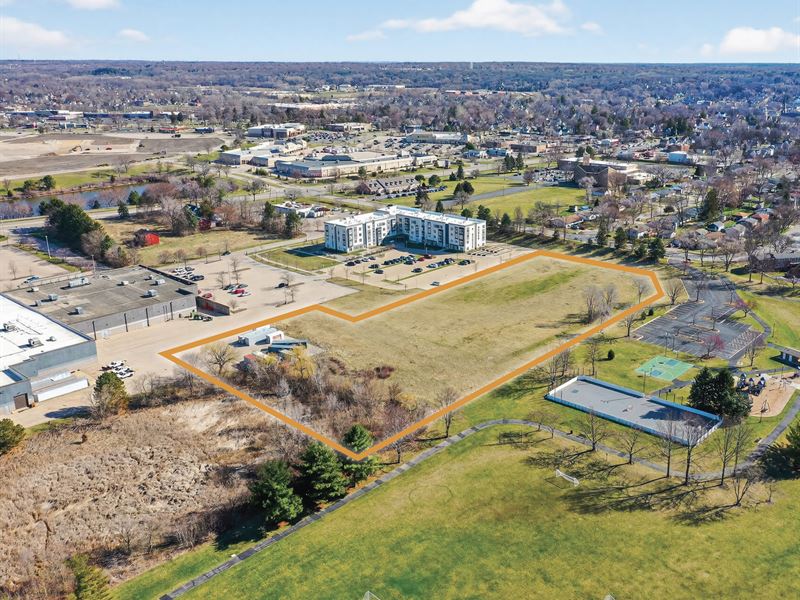 West Dundee Land 5.02 Ac Chicago IL : West Dundee : Kane County : Illinois
