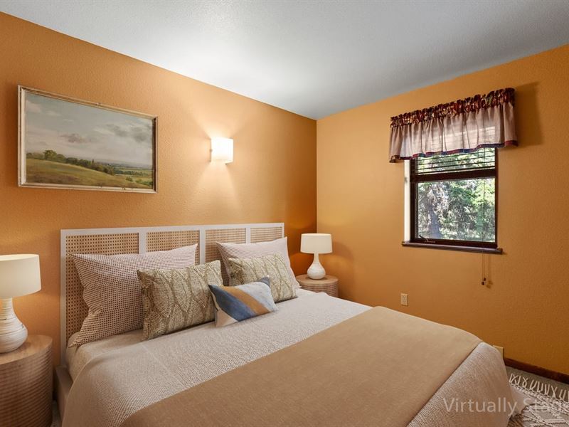 17353 Nighthawk Drive : Frenchtown : Missoula County : Montana