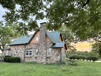 Native Stone Hobby Farm on 5 Acres : Dora : Ozark County : Missouri